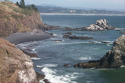 strange black sands of Yaquina Head