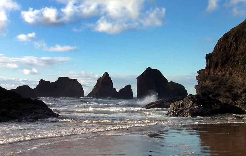 Curious (Even Dopey) Structures in Oregon Coast History 