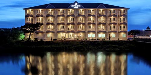 N. Oregon Coast's River Inn at Seaside Provides Multifaceted Hotel Experience