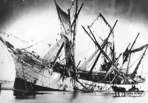 N. Oregon Coast History Events: Shipwrecks and Victorian Holidays 
