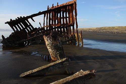 N. Oregon Coast Shipwrecks and Rivers Subjects of Events