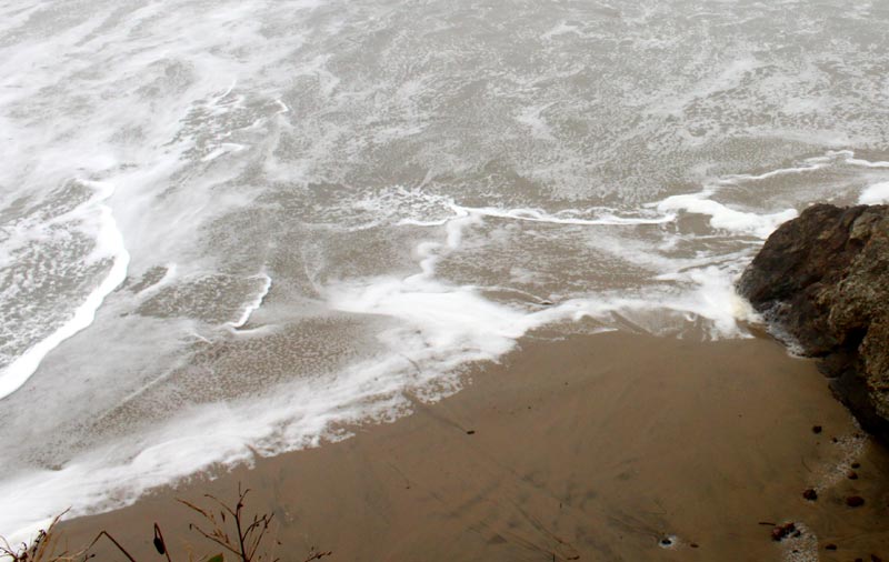 Sneaker Waves Monday for N. Oregon, Washington Coast; Ice Issues Slowing