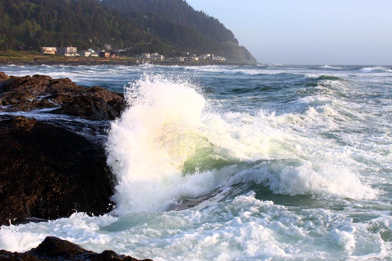 Paradoxical Calm and Chaos of Yachats, Central Oregon Coast: What You Must Find 